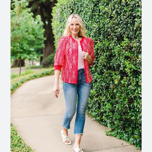 CAbi Lyric Red White Eyelet Embroidered Puff Sleeve Top Blouse Size M 6203 - Picture 7 of 15
